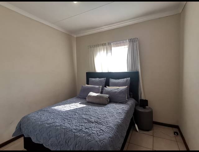 2 BEDROOM TOWNHOUSE FOR SALE IN ORMONDE